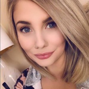 Meet your Posher, Natasha